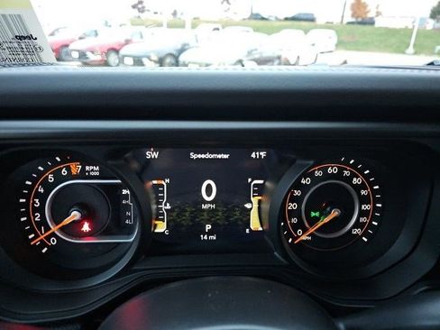 New 2026 Jeep Gladiator Mojave w/ Safety Group AWD/4WD image 20