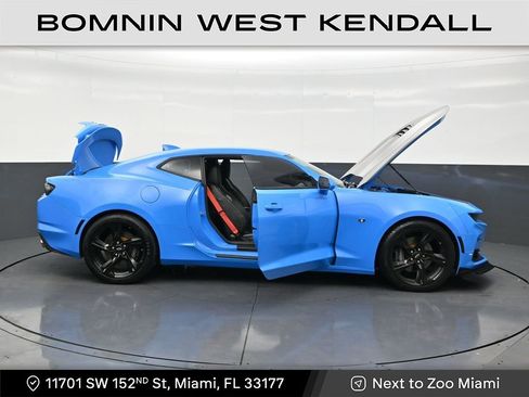 Used 2023 Chevrolet Camaro SS image 30