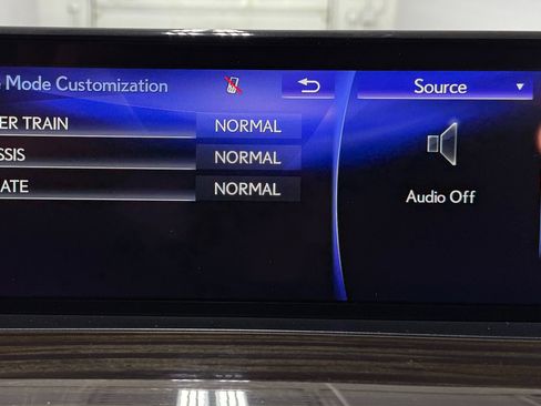 Used 2019 Lexus LX 570 4WD w/ Luxury Package image 30
