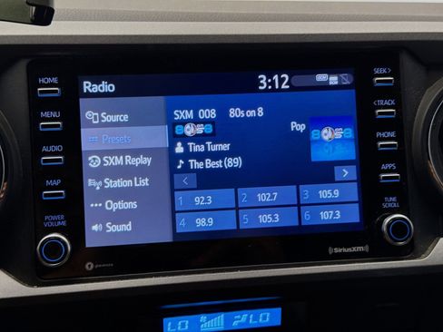 Used 2022 Toyota Tacoma TRD Off-Road w/ Technology Package image 9