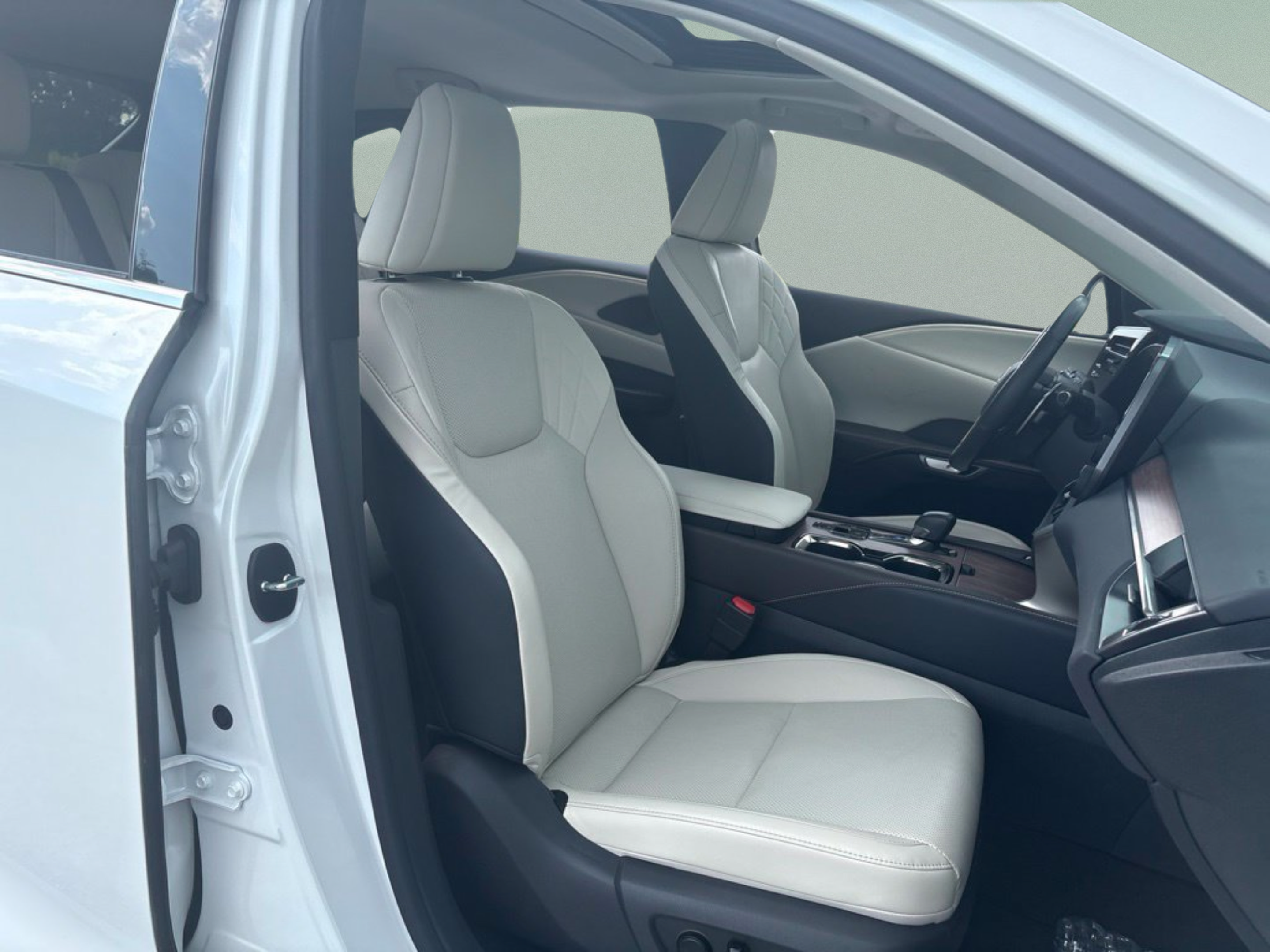 Used 2024 Lexus RX 350 Premium w/ Cold Area Package FWD image 23
