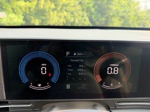 Used 2024 Hyundai Kona SEL FWD image 32