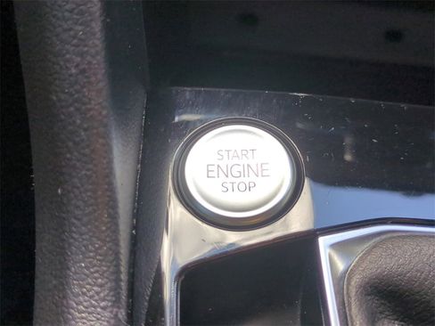 Used 2023 Volkswagen Taos SE image 30