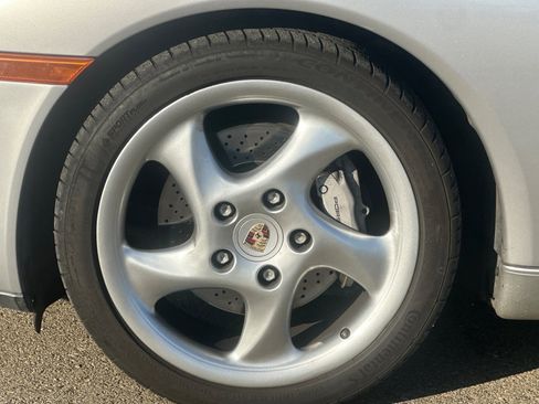 Used 2002 Porsche 911 Carrera 4 image 39