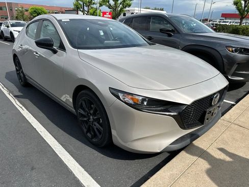 Used 2024 MAZDA MAZDA3 s FWD image 3