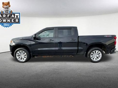 Used 2022 Chevrolet Silverado 1500 Custom w/ LPO, Dark Essentials Package AWD/4WD image 6