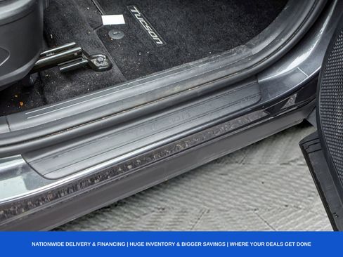 Used 2023 Hyundai Tucson Limited image 16