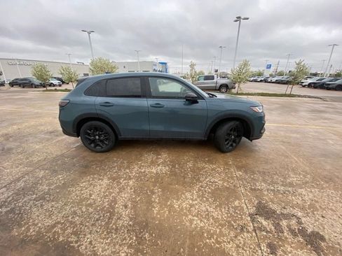 Used 2024 Honda HR-V Sport image 10