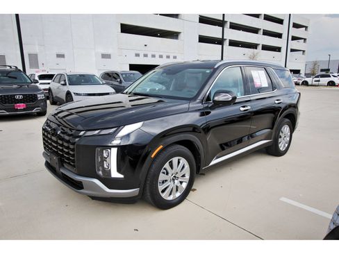 Certified 2025 Hyundai Palisade SEL FWD image 3