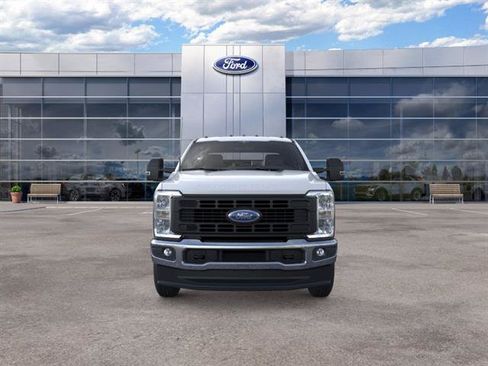 New 2026 Ford F250 XL w/ XL Chrome Package AWD/4WD image 6