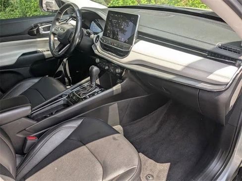 Certified 2022 Jeep Compass Limited w/ Sun and Sound Group image 27