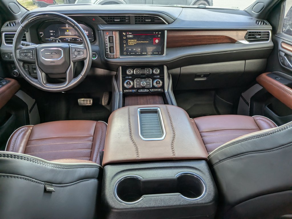 Used 2024 GMC Yukon Denali Ultimate AWD/4WD image 14