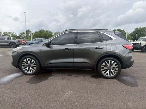 Used 2020 Ford Escape Titanium w/ Titanium Premium Package 2.0 AWD/4WD image 15