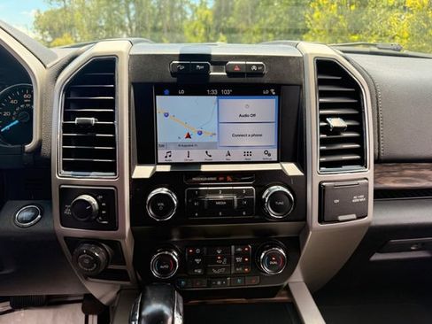Used 2019 Ford F150 Lariat AWD/4WD image 4