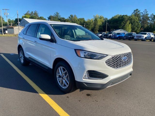 Used 2024 Ford Edge SEL w/ Convenience Package AWD/4WD image 7