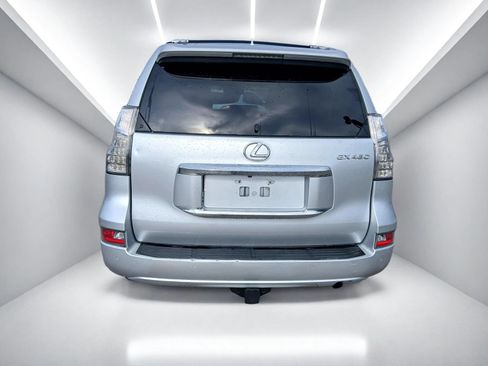 Used 2015 Lexus GX 460 w/ Premium Package AWD/4WD image 4