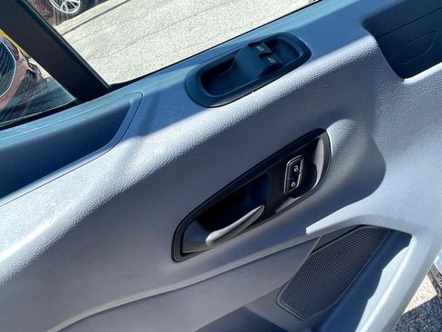 Used 2015 Ford Transit 350 XLT image 13