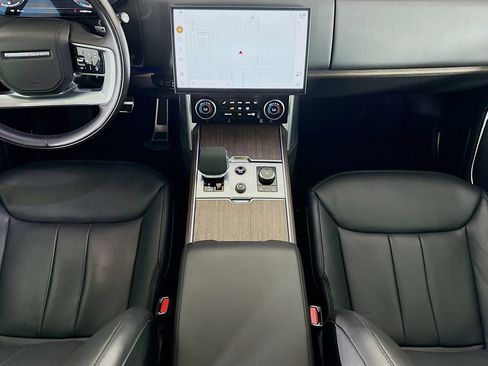 Used 2023 Land Rover Range Rover SE AWD/4WD image 17
