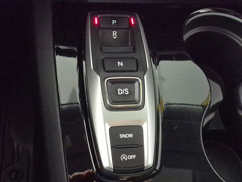 Used 2021 Honda Pilot Touring image 19