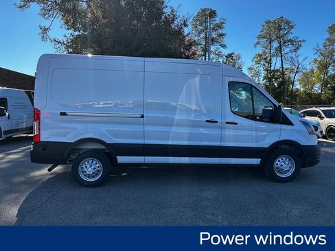 New 2026 Ford Transit 250 148 Medium Roof w/ Load Area Protection Package image 9