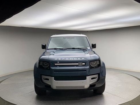 Used 2023 Land Rover Defender 110 SE AWD/4WD image 3