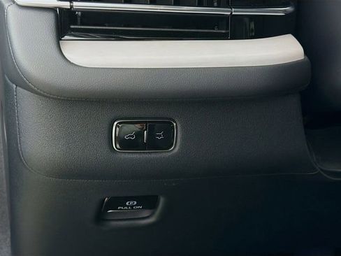 New 2025 Lincoln Navigator L Reserve w/ Jet Appearance Package AWD/4WD image 10