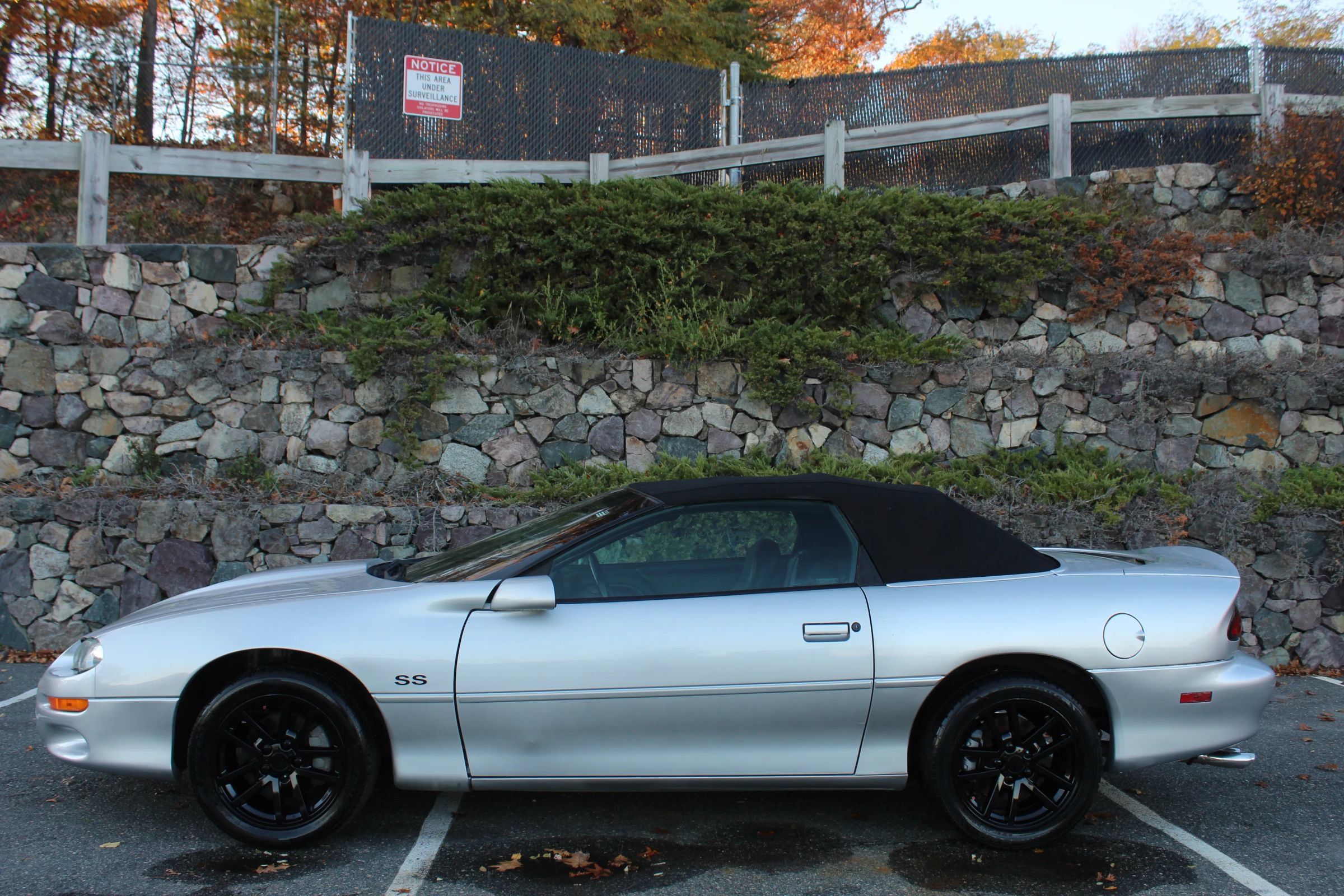 Used 2000 Chevrolet Camaro Z28 w/ SS Performance/Appearance Pkg RWD image 6