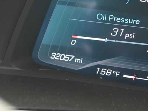 Used 2021 Chevrolet Corvette Stingray Preferred Cpe w/ Z51 Performance Package image 16