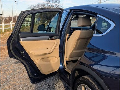 Used 2017 BMW X4 xDrive28i image 10