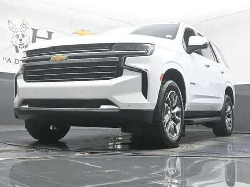 Used 2022 Chevrolet Tahoe LT w/ Luxury Package image 4