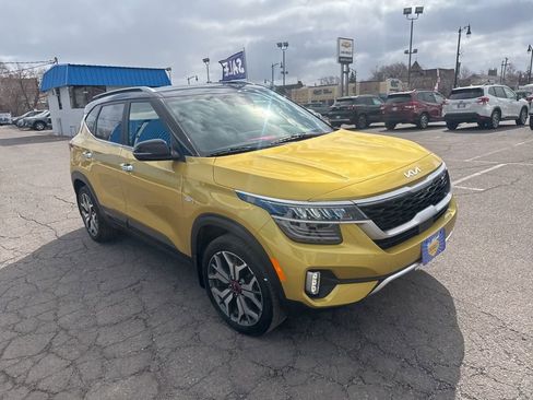 Used 2022 Kia Seltos SX image 4