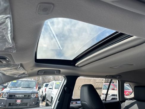 New 2026 Toyota Corolla Cross XLE AWD/4WD image 19