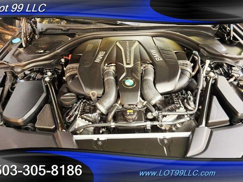 Used 2018 BMW M550i xDrive w/ Driving Assistance Package AWD/4WD image 20