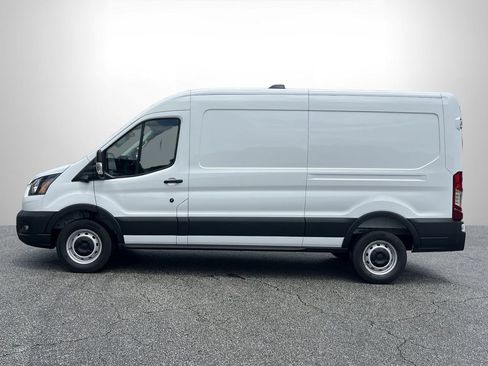New 2026 Ford Transit 250 148 Medium Roof w/ Load Area Protection Package RWD image 20
