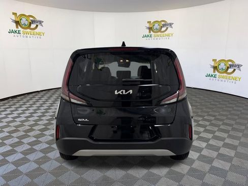 Certified 2025 Kia Soul LX w/ LX Technology Package FWD image 9