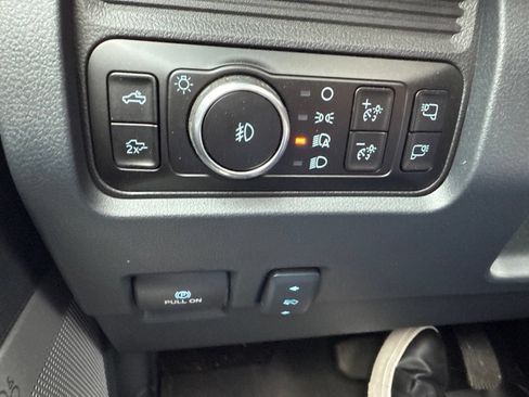 Used 2025 Ford F350 Lariat w/ Chrome Package AWD/4WD image 12