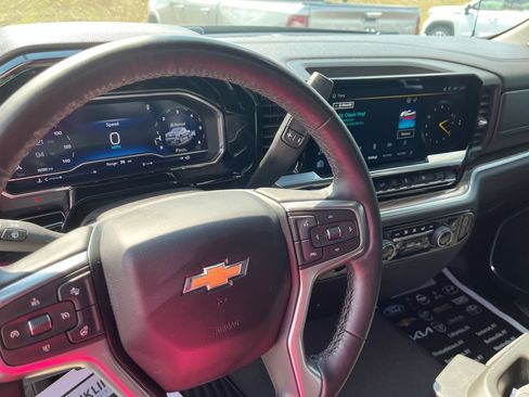 Used 2024 Chevrolet Silverado 1500 LT AWD/4WD image 22