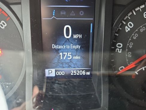 Used 2022 Toyota Tacoma 4x4 Double Cab image 13