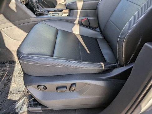 Certified 2023 Volkswagen Atlas Cross Sport SE w/ Panoramic Sunroof Package FWD image 18