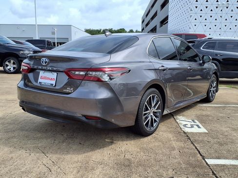Used 2023 Toyota Camry XLE FWD image 27