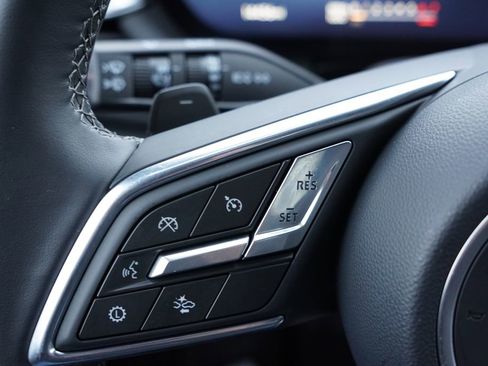 Certified 2025 Buick Enclave Preferred image 34