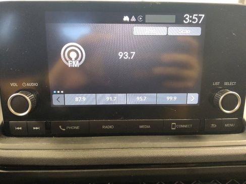 Used 2023 Honda Accord LX image 25