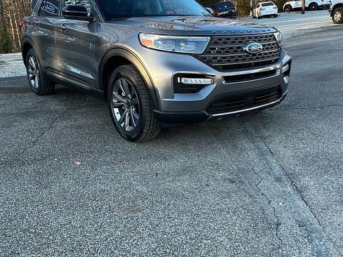 Used 2022 Ford Explorer XLT w/ Equipment Group 202A image 1