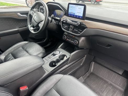 Used 2020 Ford Escape Titanium w/ Titanium Premium Package 2.0 image 14