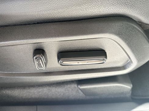 Certified 2025 Honda Pilot Black Edition image 44