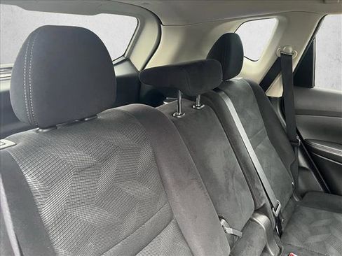 Used 2016 Nissan Rogue S image 21