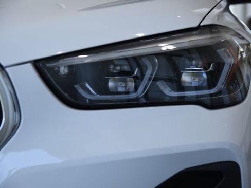 Certified 2022 BMW X1 xDrive28i w/ Premium Package image 7