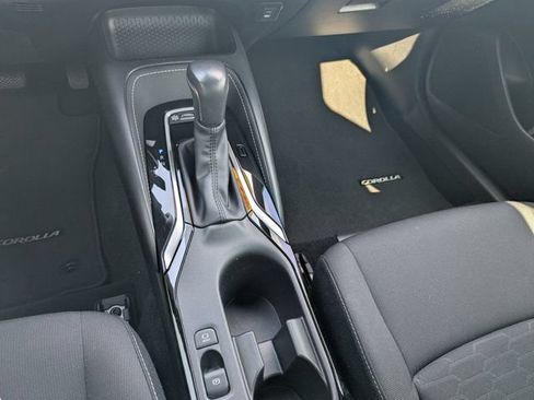 Used 2025 Toyota Corolla SE FWD image 26