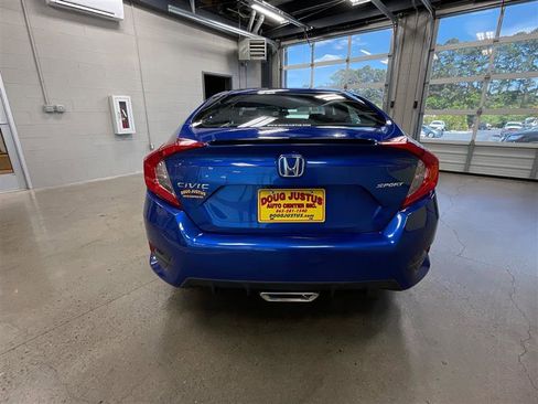 Used 2019 Honda Civic Sport image 4