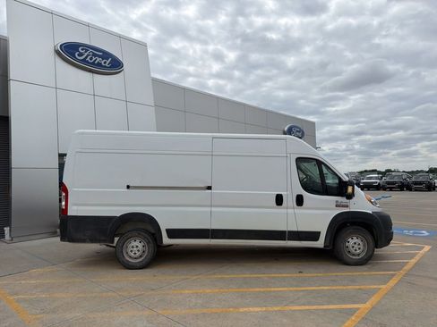 Used 2021 RAM ProMaster 3500 w/ Convenience Group FWD image 8